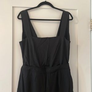 VETTA black apron jumpsuit